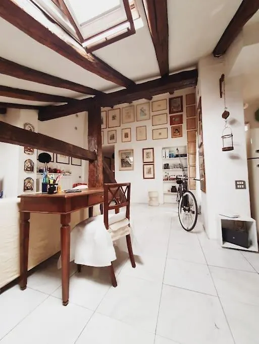 Panoramic Attic In The Historic Center Apartment Bologna