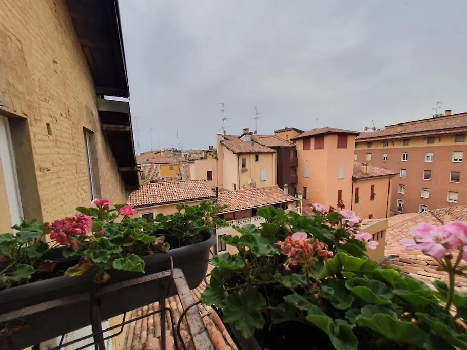 Panoramic Attic In The Historic Center Apartment Bologna